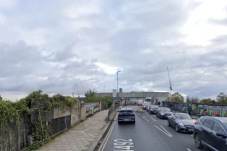 Harlesden to Central London: Train & Bus Guide Under 30 Mins