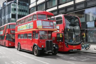 Harlesden to Central London Tube Bus Guide Tourists Under 30 Mins