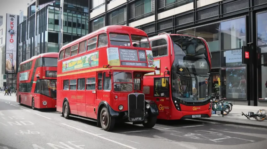Harlesden to Central London Tube Bus Guide Tourists Under 30 Mins