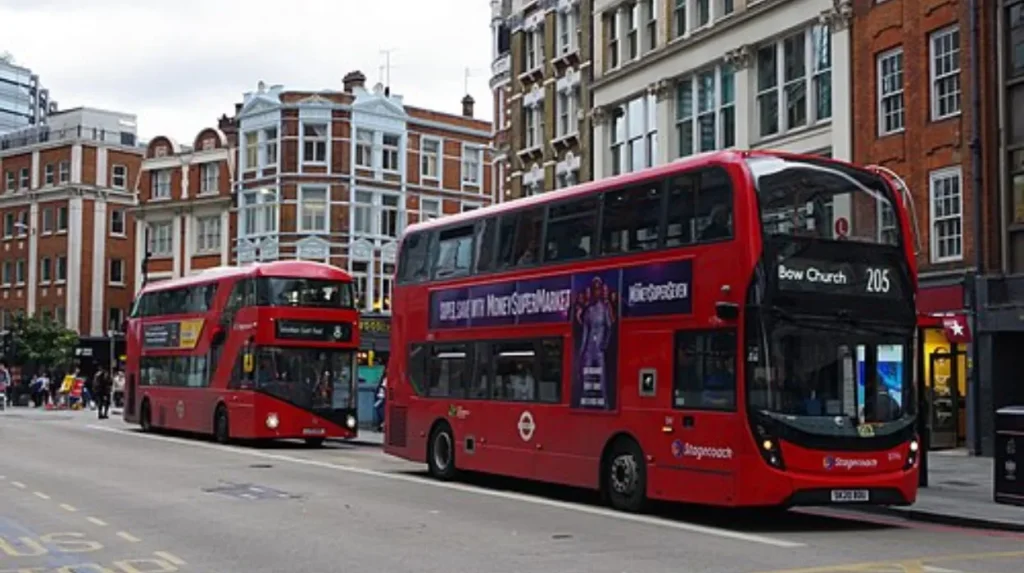 What are the exact Bakerloo Line stations between Harlesden and Central London?