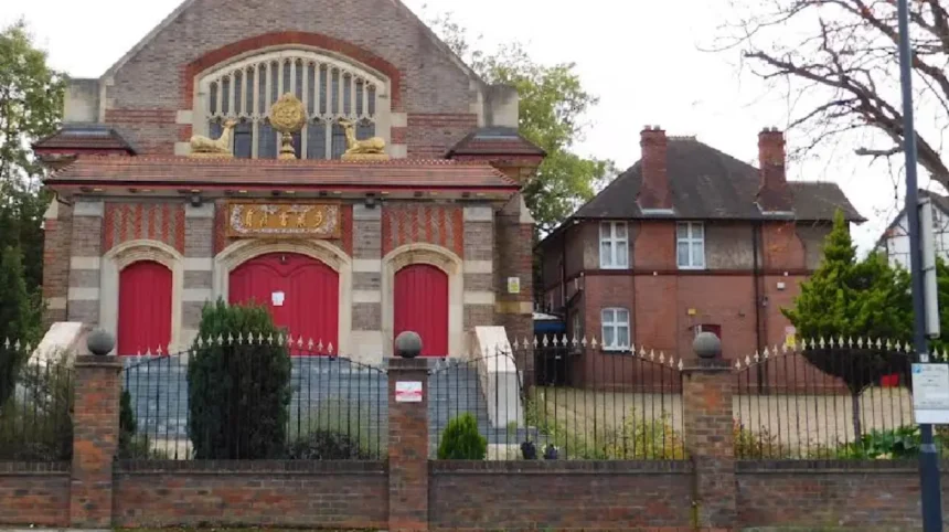 What is the historical background of Cricklewood in Northwest London