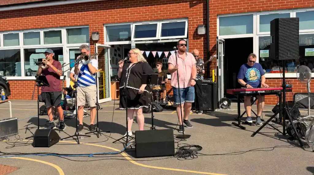 Roding Primary School Bids Farewell