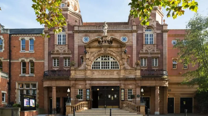 Theatres in West London Complete Visitor Guide 2026