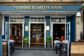 Historic London Pub Turned Into Discount Store in Hammersmith 2026