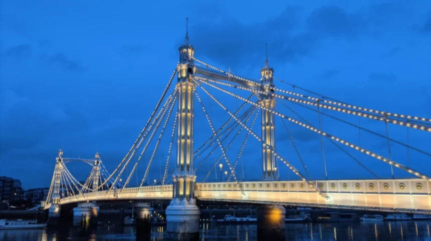 Albert Bridge Traffic Gridlock Urges Urgent Repair Action West London 2026