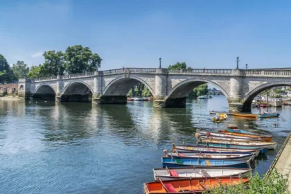 Best Riverside Parks in West London for Walks and River Views
