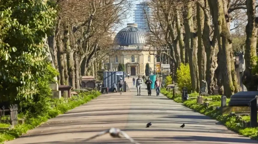 Cemeteries and Burial Grounds in West London