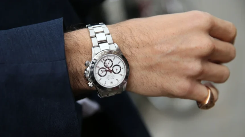 Gangs Steal £1m Luxury Watches Monthly in London West End 2026