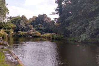Rivers and Streams of West London_ A Complete Guide