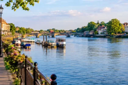 Thames Riverside Areas in West London_ History, Walks and Attractions