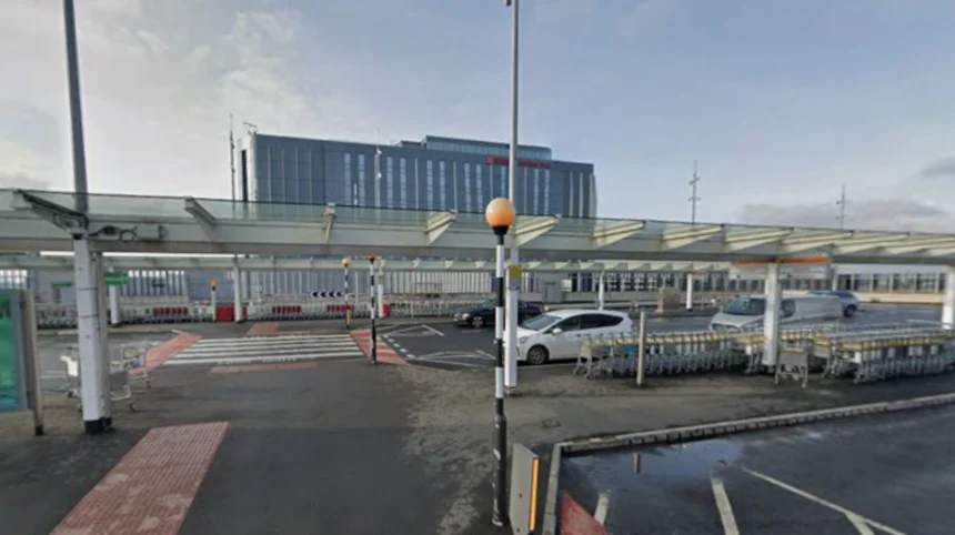 Tory Rift Over Heathrow Third Runway Deepens in Hounslow 2026