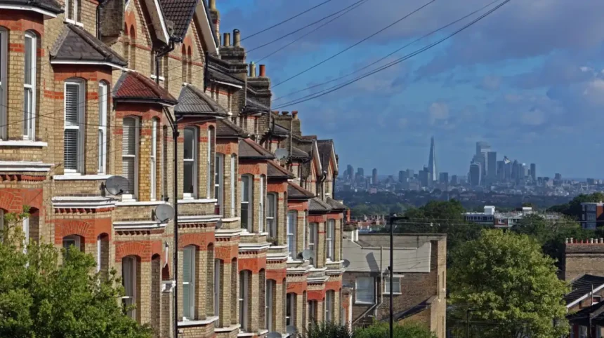 UK House Price Growth Slows Down to Weakest Pace in London 2026